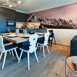 Bergkind Apartment