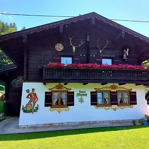 Haus Moser Apartment